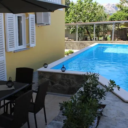 Gorica 1 A4 No-2 By Interhome Appartement Baška