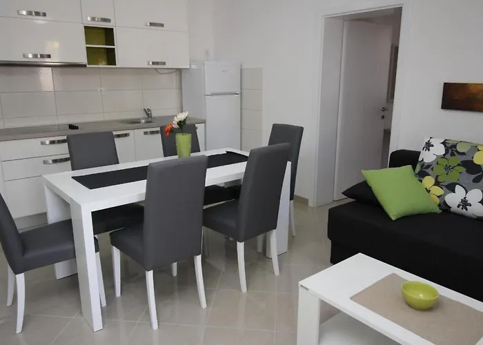 Gorica 1 A4 No-2 By Interhome Appartement