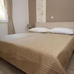 Gorica 1 A4 No-2 By Interhome Apartament