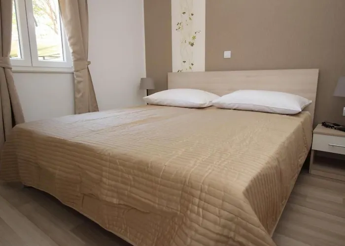 Gorica 1 A4 No-2 By Interhome Apartamento